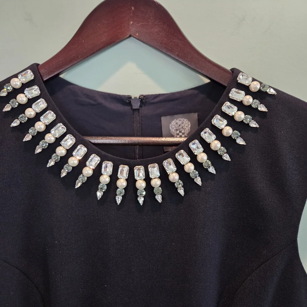 Vince Camuto NWT Navy Jewel Embellished Neckline Sheath Dress Size 8 - Picture 5 of 11
